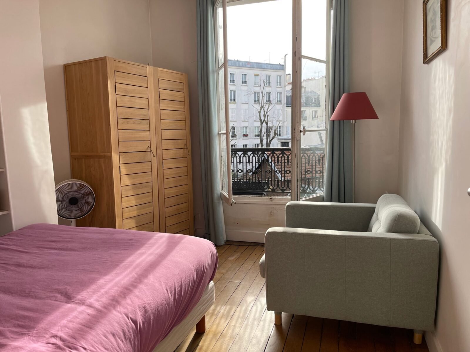 Charmant 2 pièces au calme, lumineux, vue arborée Paris 9è