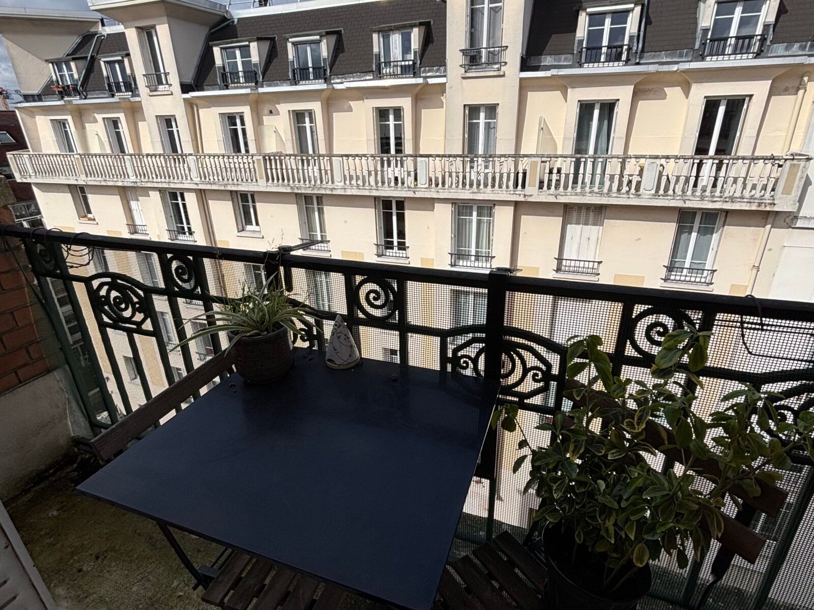 Appartement traversant au pied du bois de Vincennes 🌳