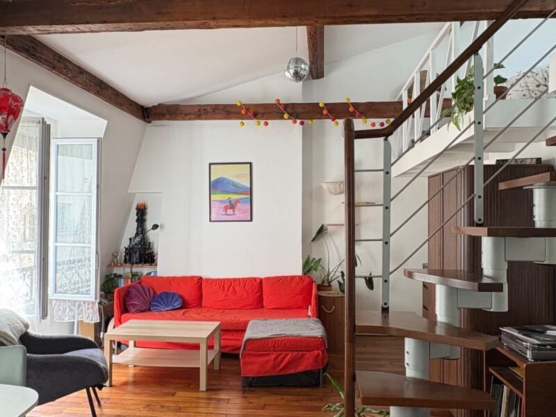 Appartement Duplex de 46m2 Lumineux et tout équipé, situé en plein cœur du 11eme