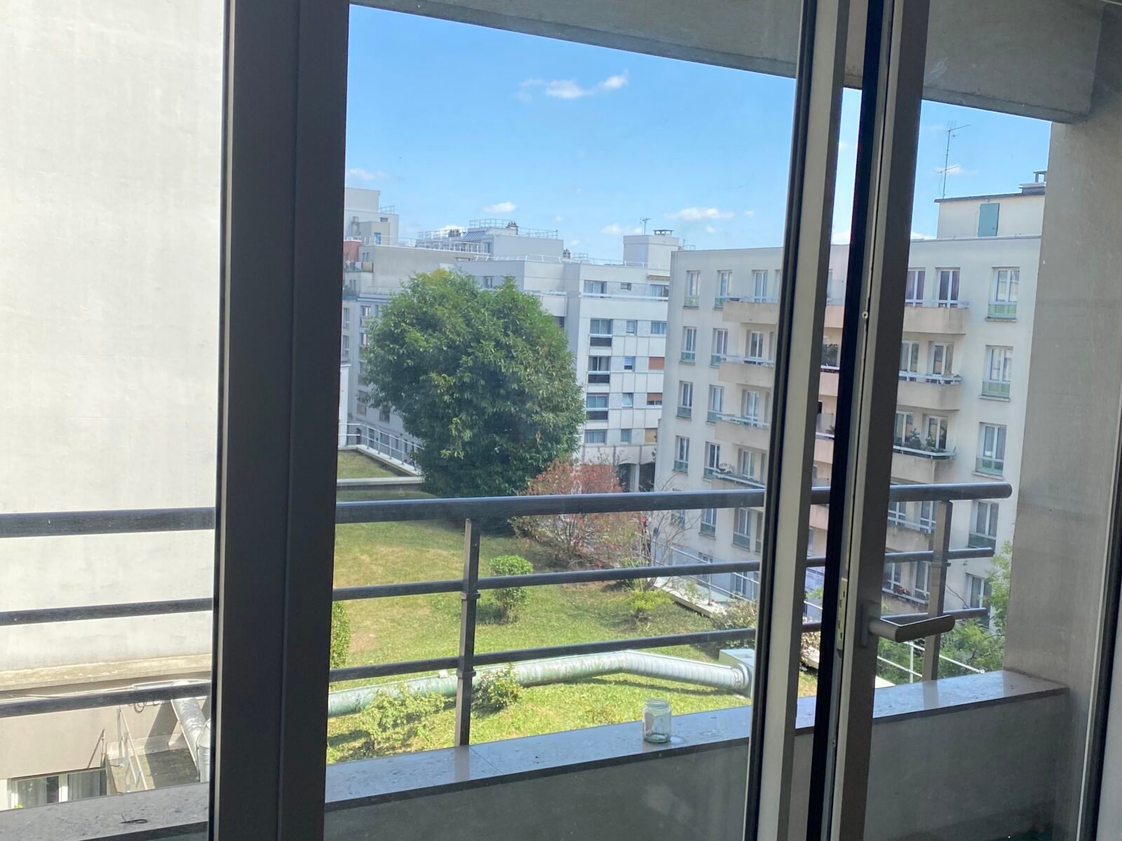 Appartement (68m2) Paris 20eme / Cabine insonorisée pour musicien.nes, tapis de danse
