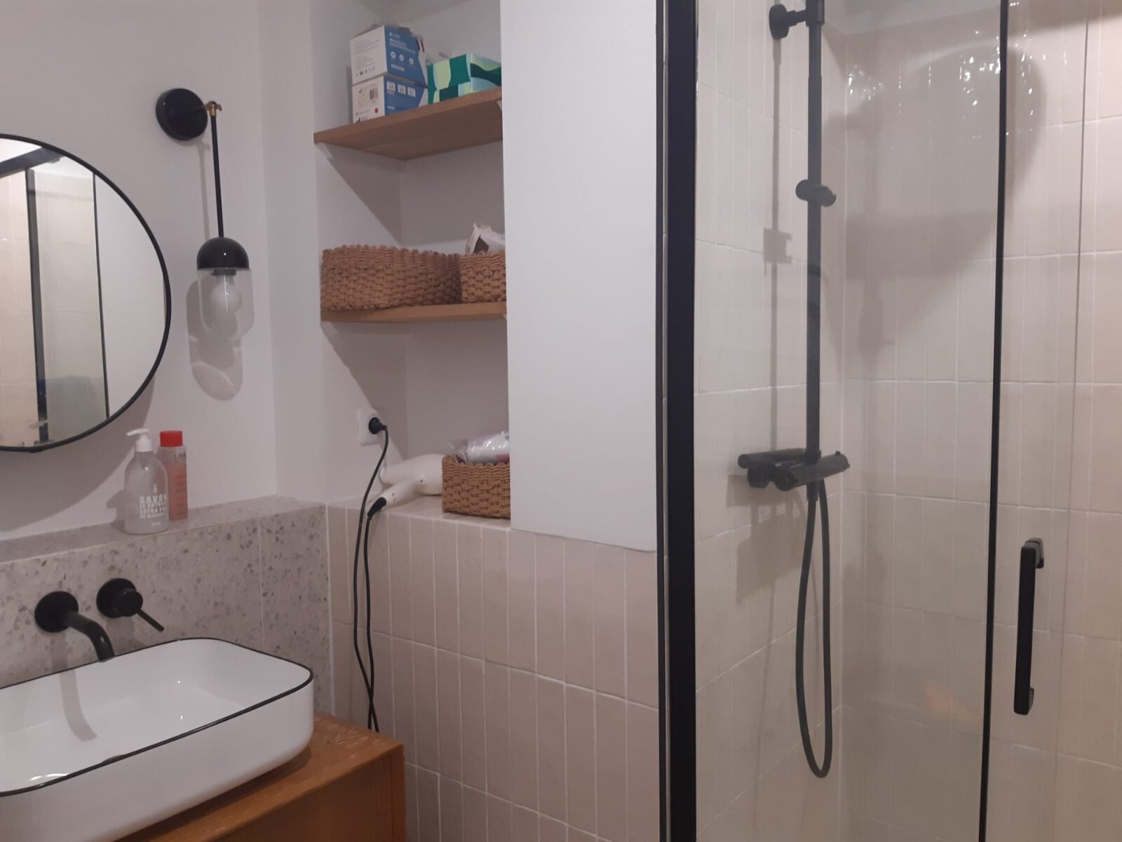 Appartement calme et joyeux près de la campagne à Paris