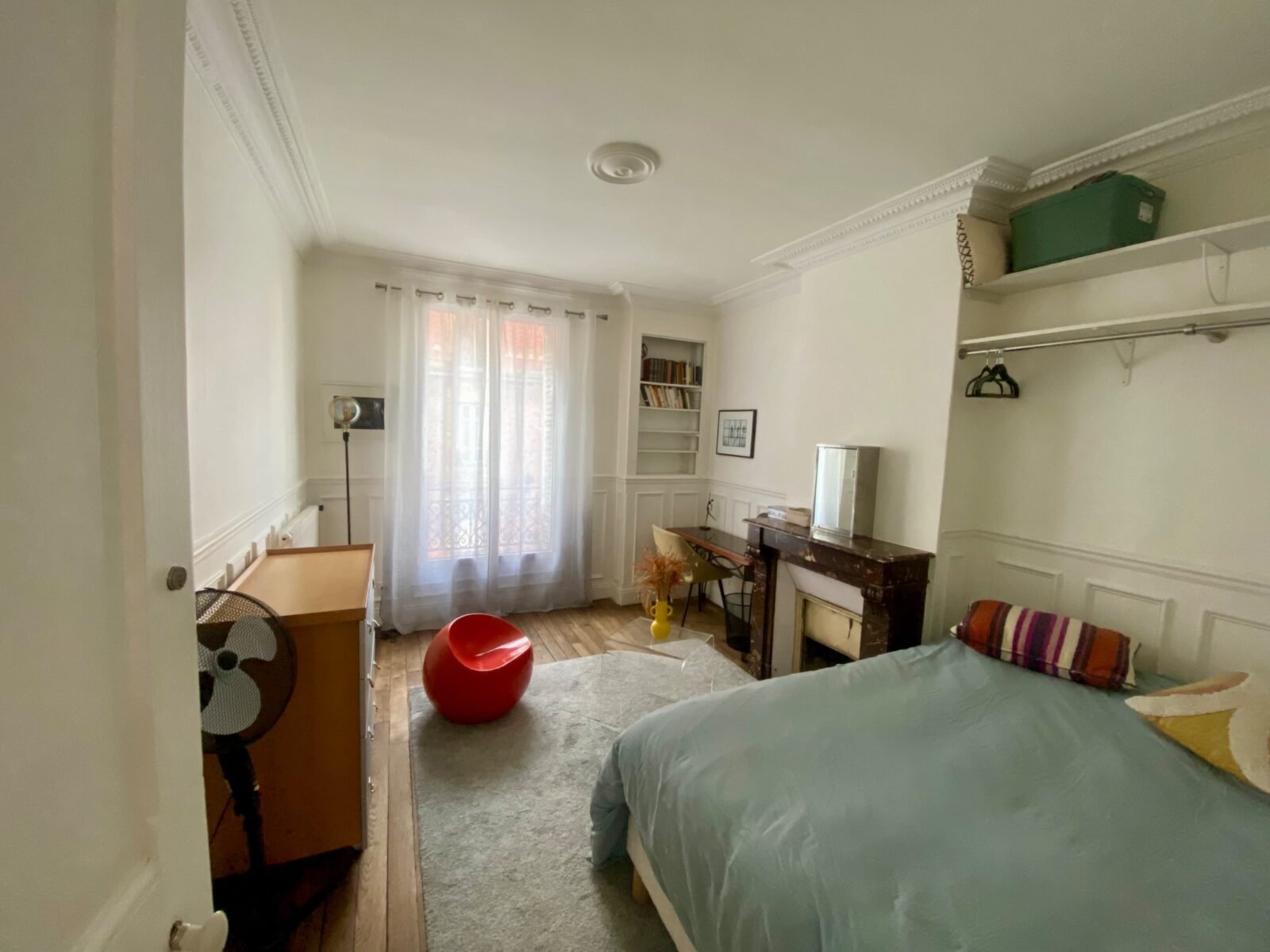 Grande chambre aux portes de Paris