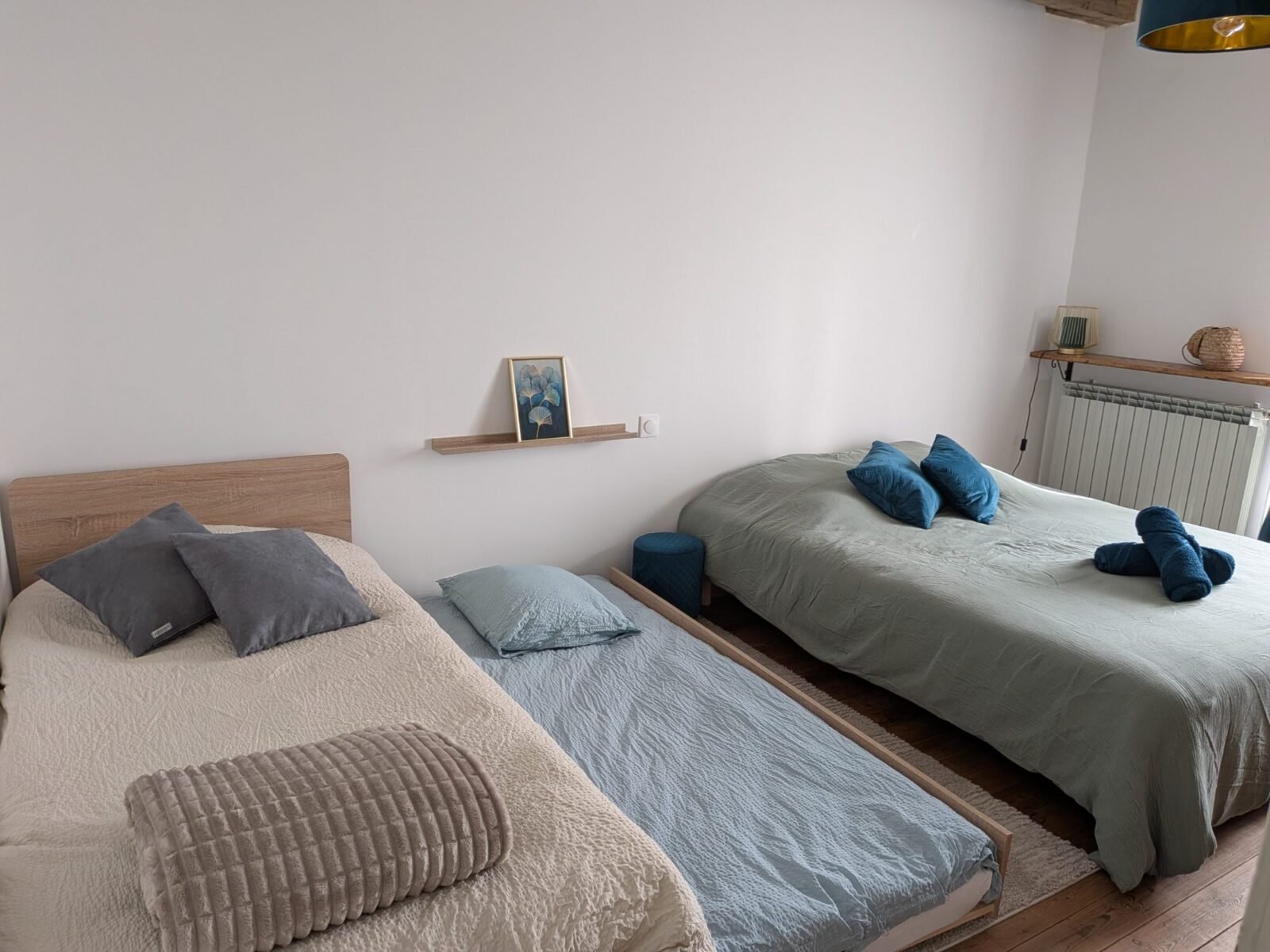 Appartement cosy avec vue sur château & chevaux.