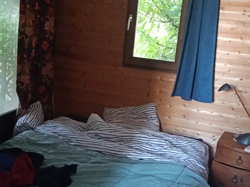 Chambre dans maison située dans une rue calme dans le quartier sud gare de Rennes