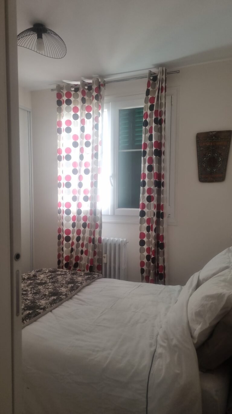 Appartement 2 pièces entièrement équipé – Animaux acceptés sous conditions