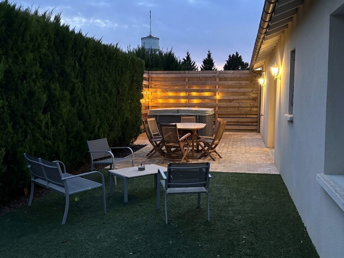 Logis Flo - Maison de Charme avec spa privatif & tout confort