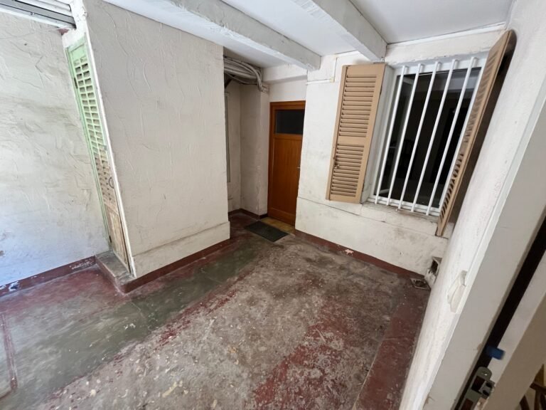 Appartement très bien situé dans le Camas à proximité de la plaine et à 15min de la gare