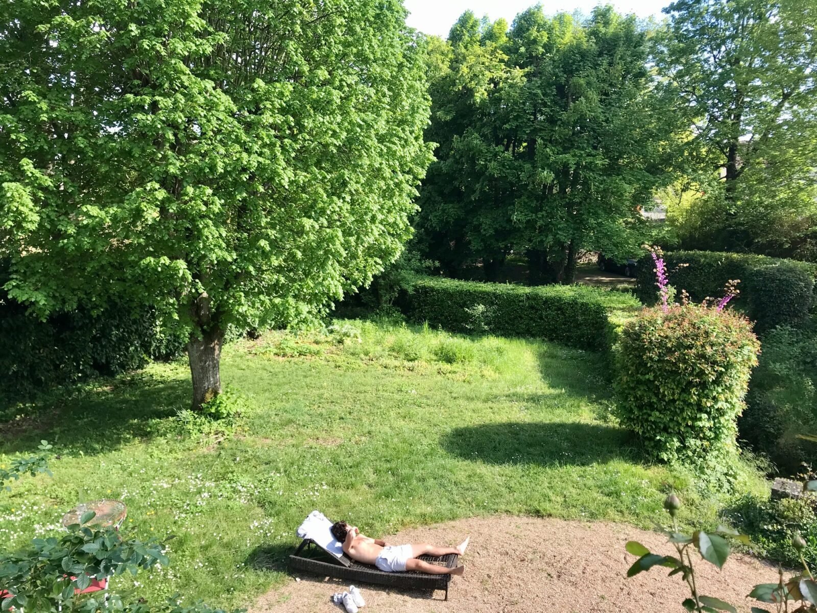 Cottage indépendant sur jardin au sein d’une propriété historique (10min gare TGV).