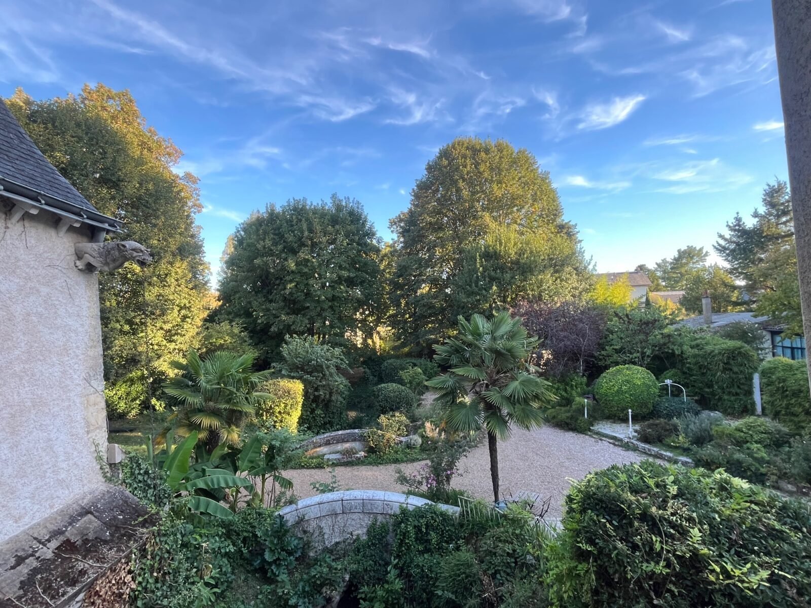 Cottage indépendant sur jardin au sein d’une propriété historique (10min gare TGV).