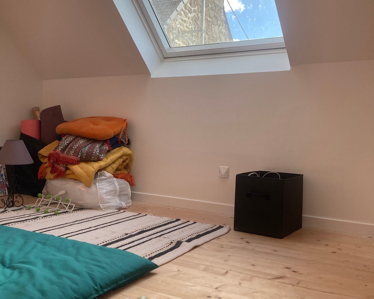 Studio indépendant à 7 mn à pied du centre de Pont l'Abbé
