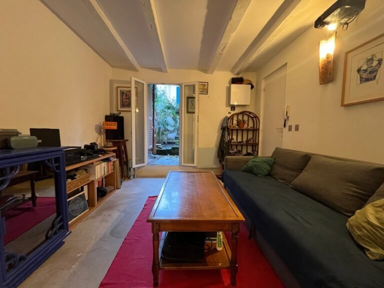 Appartement très bien situé dans le Camas à proximité de la plaine et à 15min de la gare