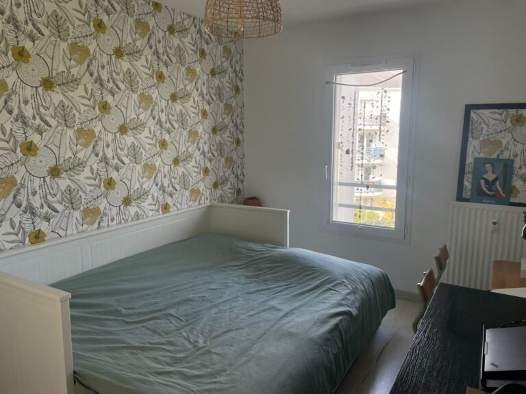Chambre dans un appartement calme et lumineux