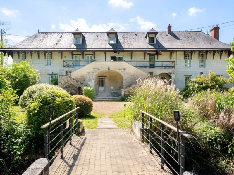 Domaine Jeanne de Laval, site comprenant 4 Chambres d’hôtes haut de gamme et un gite.